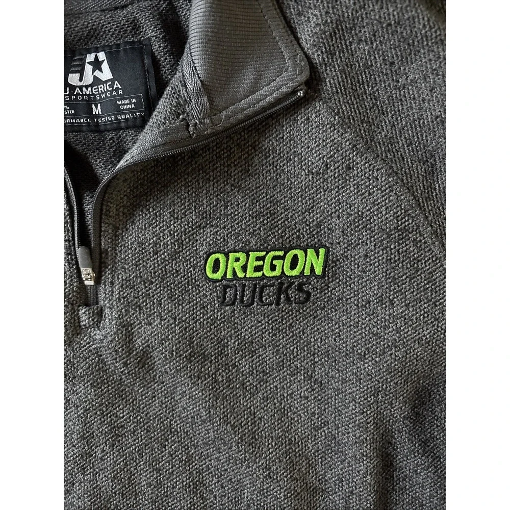 J. America University Of Oregon 1/4 Zip Pullover Women's Medium gray